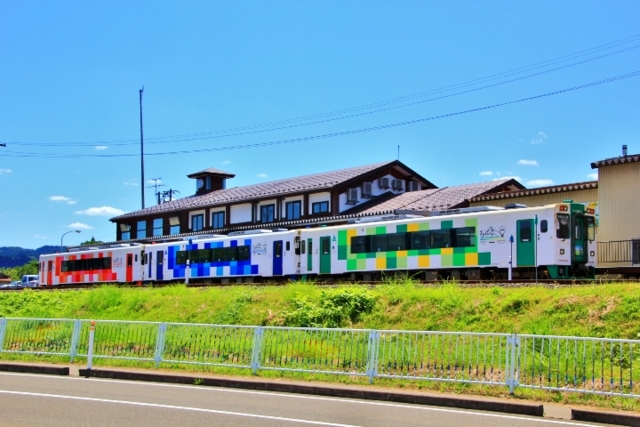 鳥海山ろく線