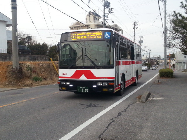 たまゆき様　バス停＆ベンチ　BB-C5 個別「2014-02-06 16.34.21 欠間バス停にきた名鉄バス」の写真