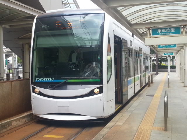 豊橋の路面電車 - 駅前からおりかえしていくほっトラム