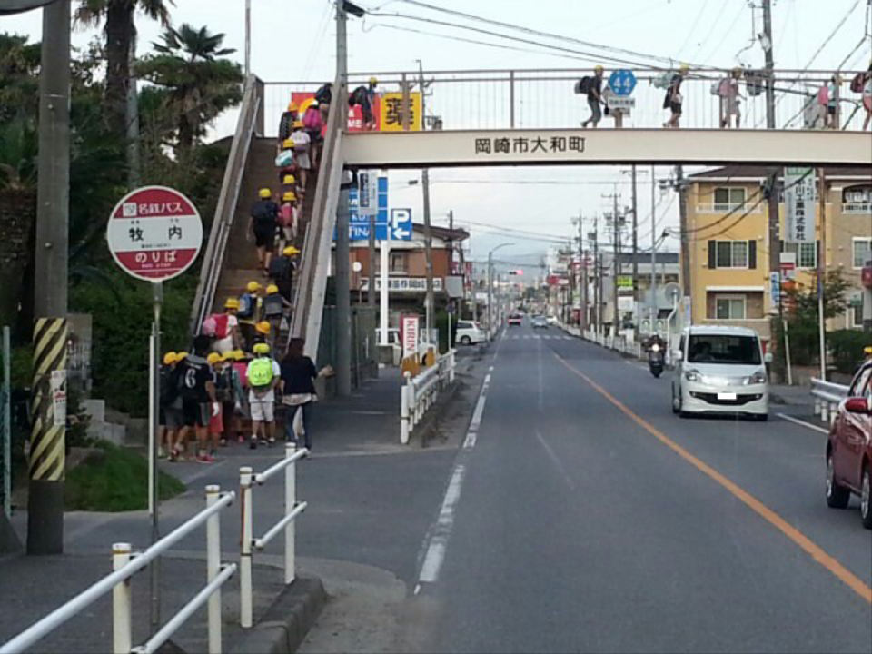 20161007_155825 名鉄バス - 牧内バス停 960-720