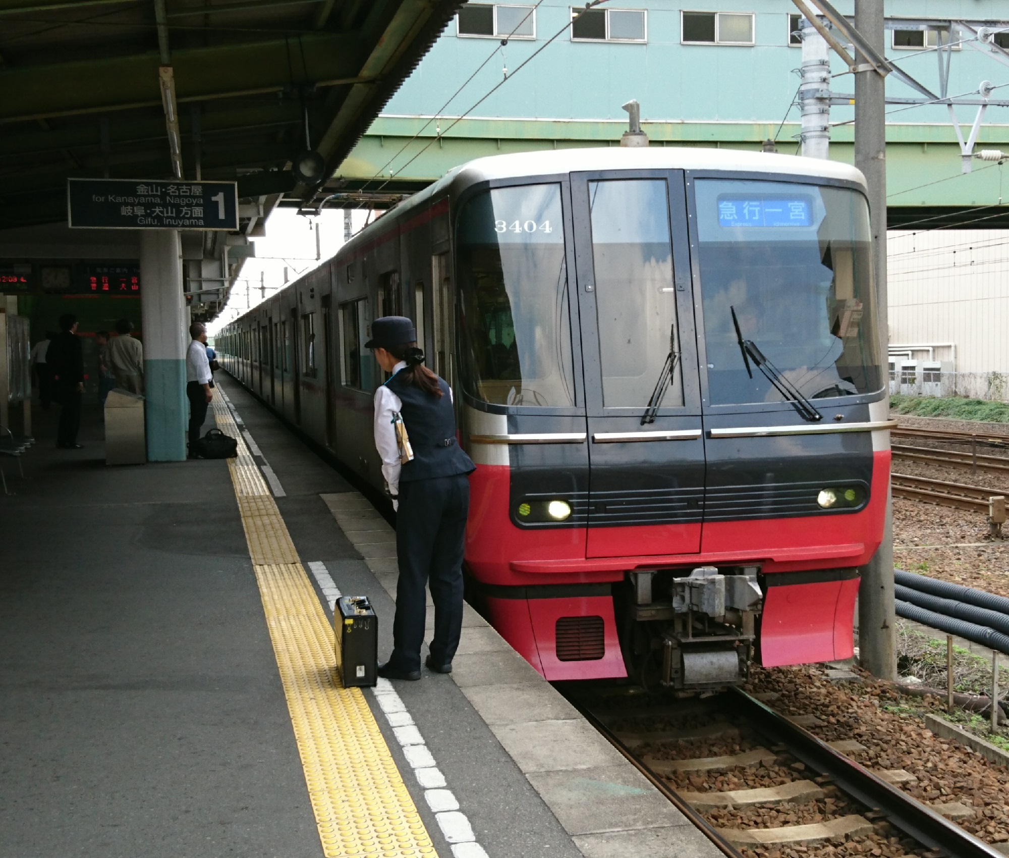 2016.10.19 神宮前まで (14) 神宮前 - 一宮いき急行 2000-1700