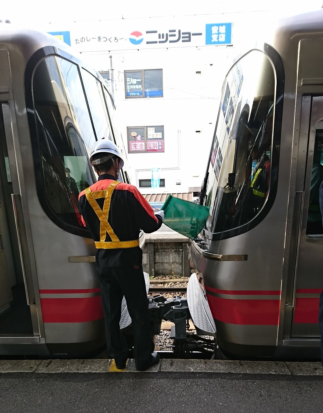 2016.10.31 あさ (9) しんあんじょう - 弥富いき急行の連結 1080-1380