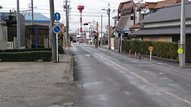 2017.1.13 春日井から牛山まで (5) 県道201号線ふみきり 800-450