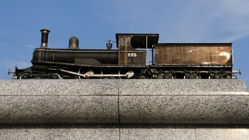 2017.3.23 岡崎駅＝蒸気機関車模型 (2-1) 1850-1040