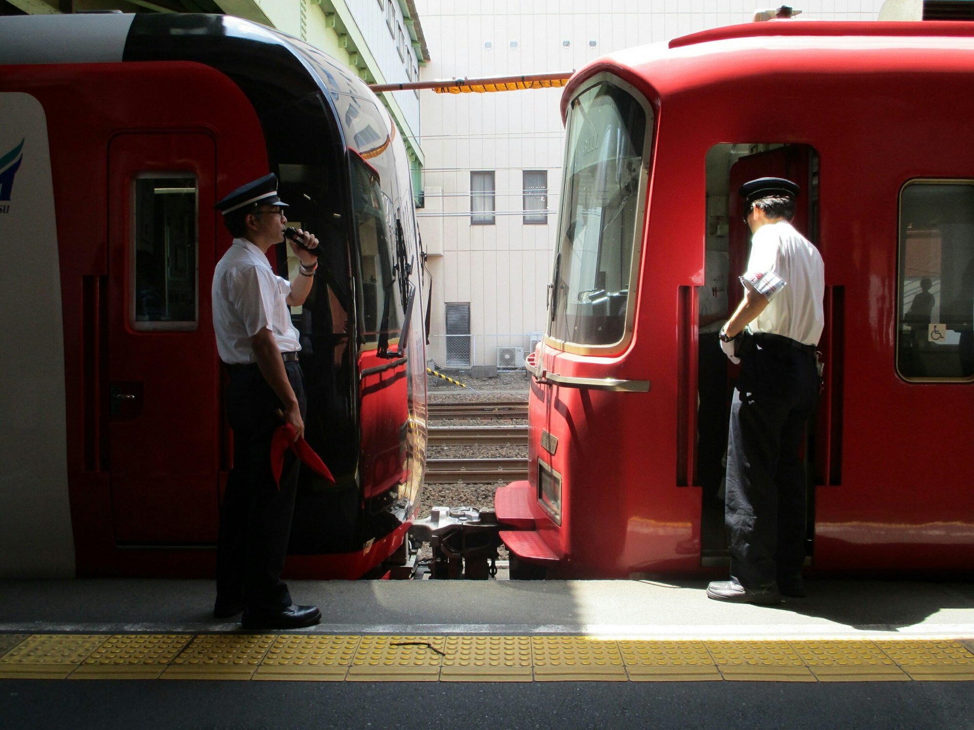 2018.8.6 (7) 神宮前 - 岐阜いき特急 2000-1500