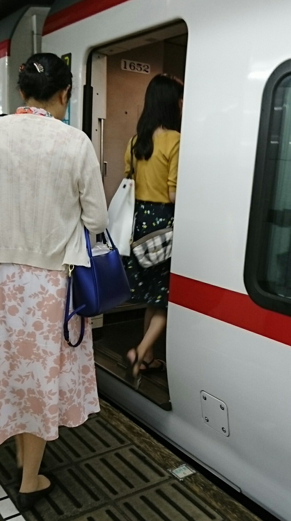 2018.8.29 (118) 名古屋 - 豊橋いき特急 1000-1790