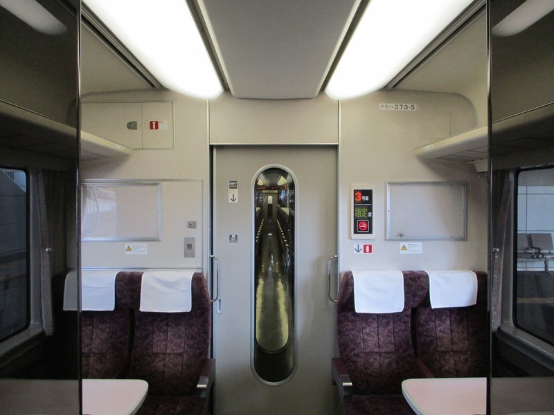 2018.12.14 (176) 豊橋いきワイドビュー伊那路2号 - 3号車（指定席） 1600-1200