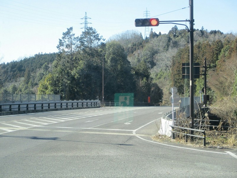 2019.1.7 (55) どんぐりの湯前いきバス - 富岡町西洞交差点を左折 1200-900