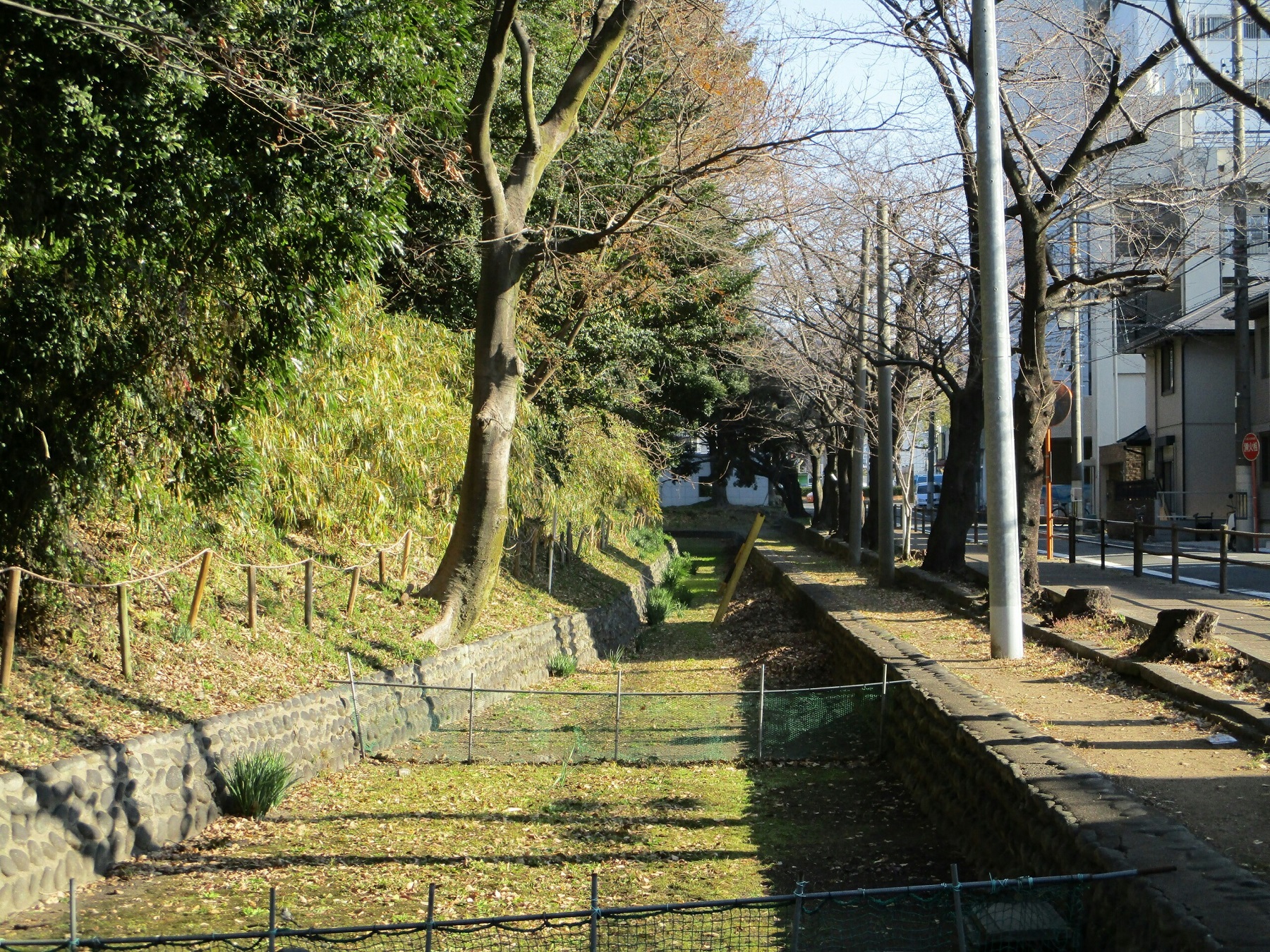 2019.1.16 (19) 断夫山古墳 - 西南かどからひがしむき 1800-1350