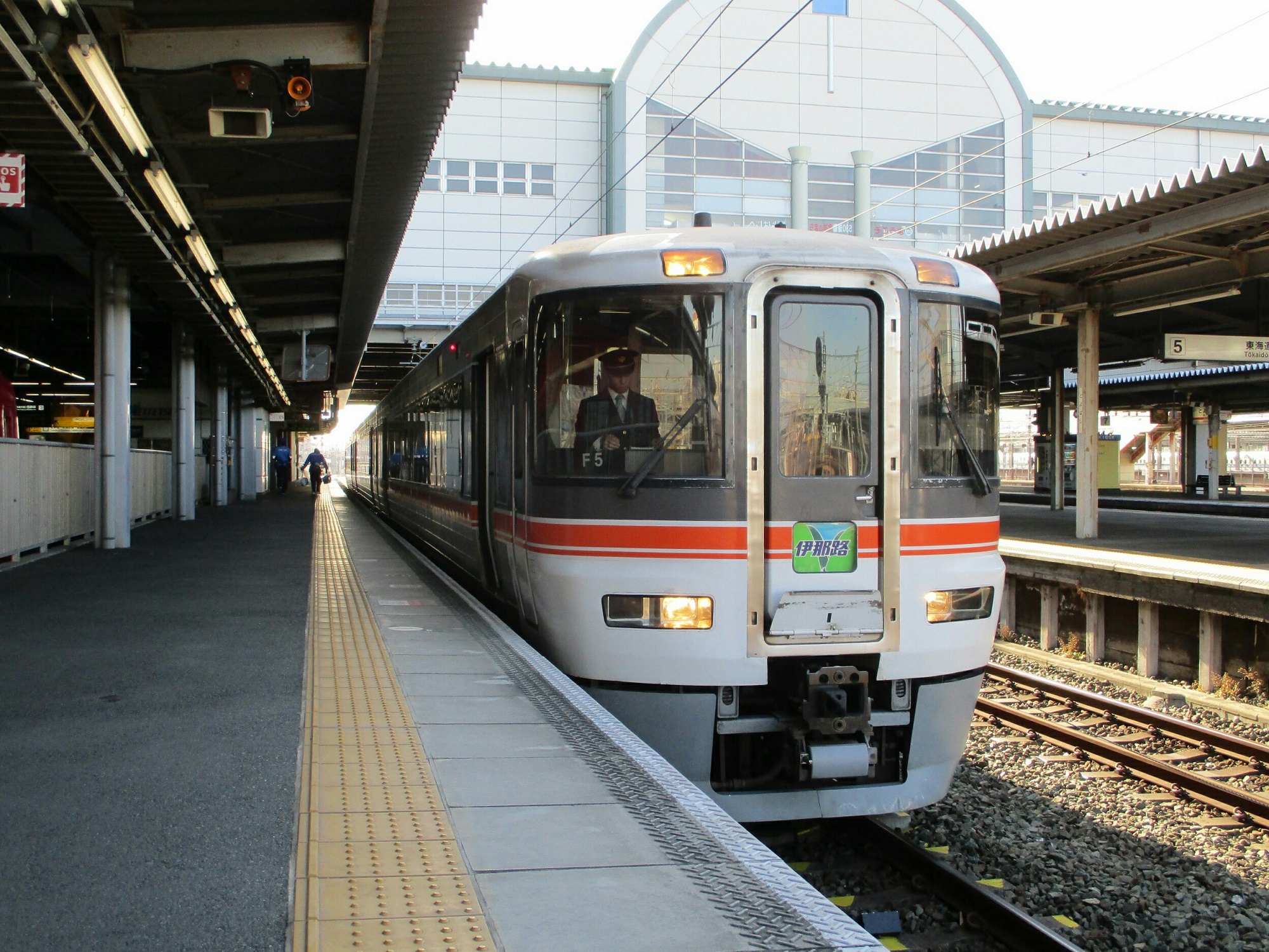 2019.1.24 (4) 豊橋 - 飯田いき特急伊那路 2000-1500