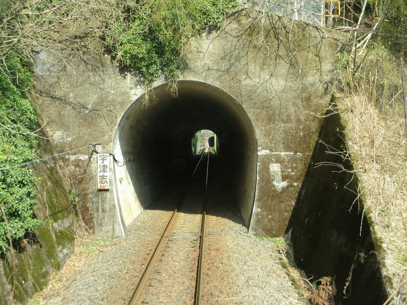 2019.3.1 (90) 樽見いきふつう - 鍋原日当間（トンネル） 2000-1500