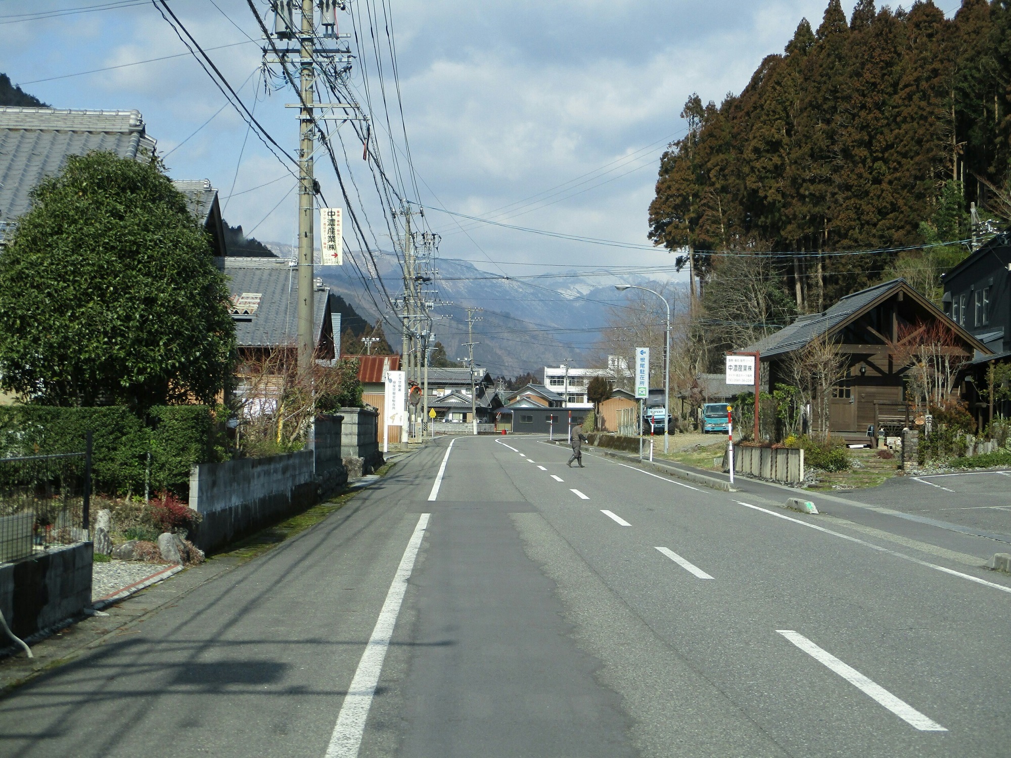 2019.3.1 (117) うすずみ温泉バス - 根尾駐在所 2000-1500