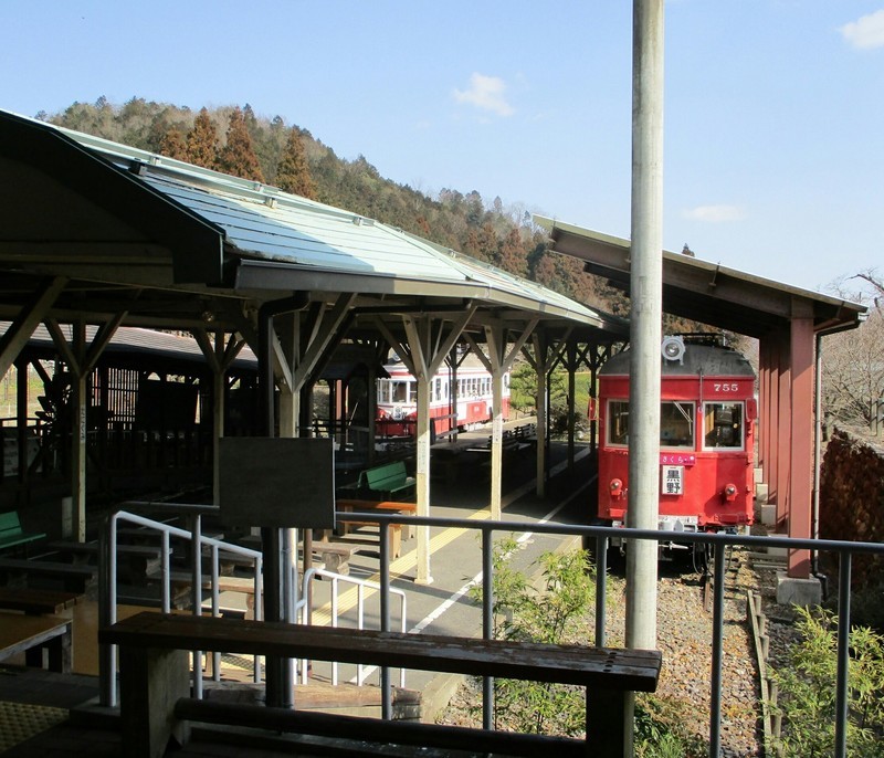 2019.3.1 (148) 旧名鉄谷汲駅 - 谷汲いき電車と黒野いき電車 1750-1500