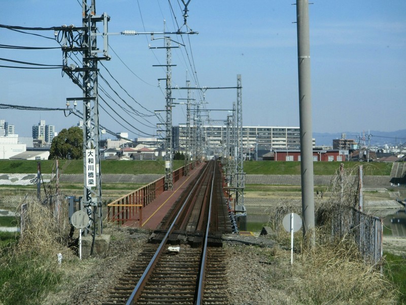 2019.3.18 (99) 柏原いきふつう - 大和川鉄橋をわたる 1600-1200