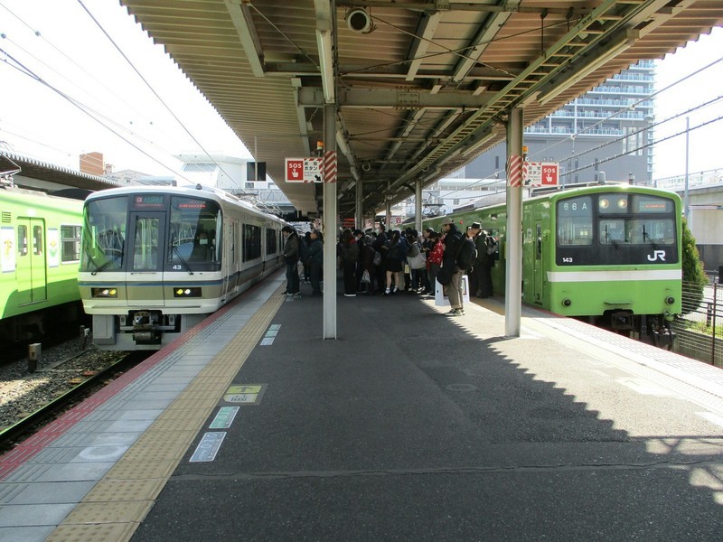 2019.3.18 (122) 久宝寺 - 大和路快速とJR難波いきふつう 1800-1350