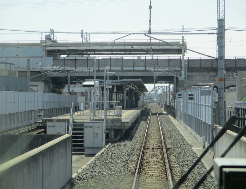 2019.3.18 (144) 新大阪いきふつう - JR河内永和（うしろむき） 1560-1200