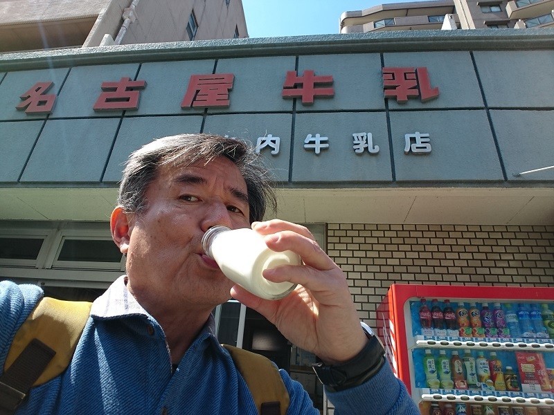 2019.3.20 (15あ) 名古屋牛乳のんでるの♪ 800-600