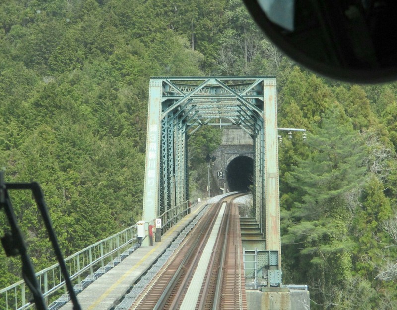 2019.4.4 (82) 下呂いきふつう - 白川口下油井間(第3飛騨川鉄橋) 1920-1500