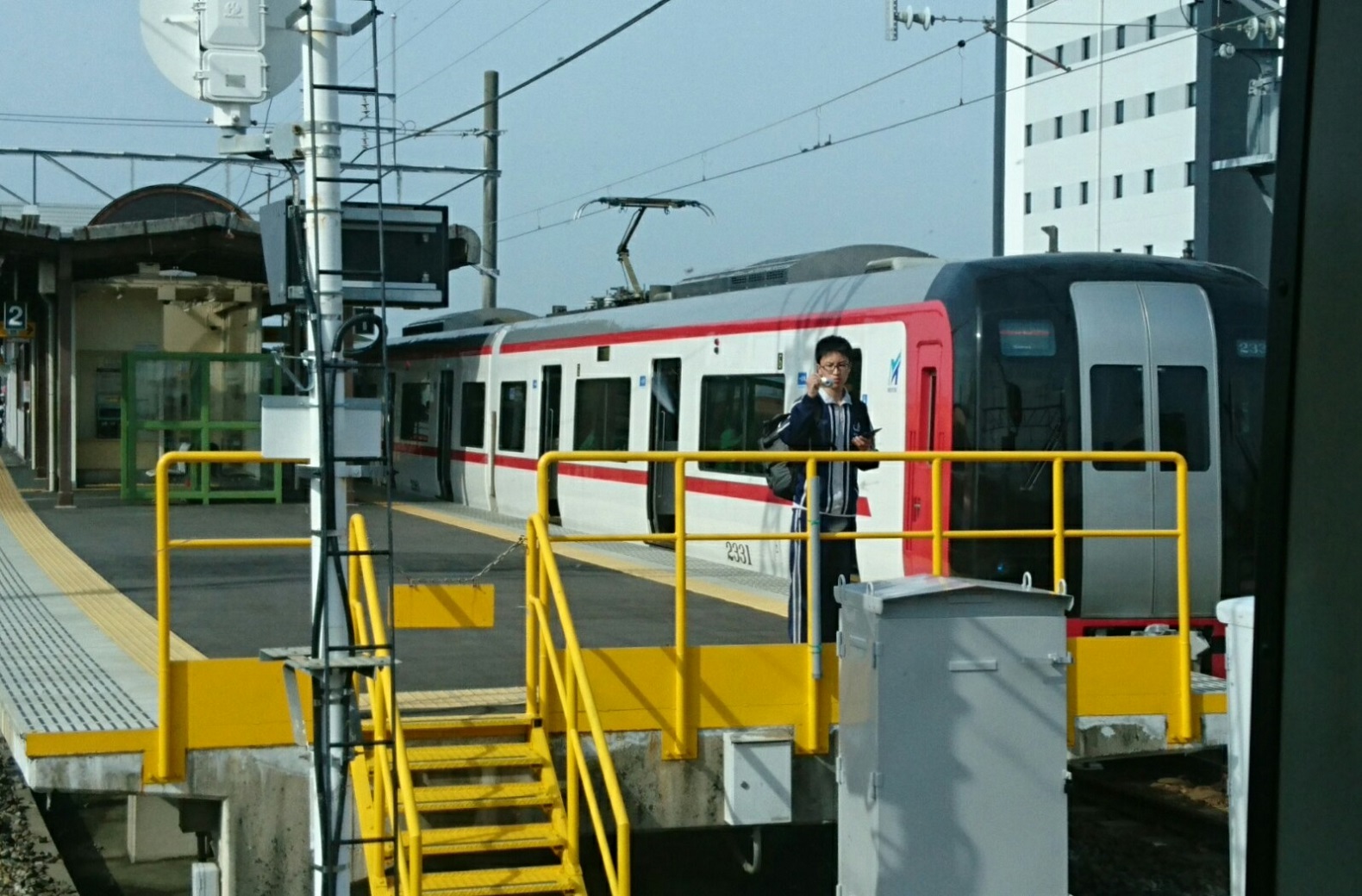 2019.5.3 (1001) 西尾いきふつう - 西尾(名古屋いき特急) 1580-1040