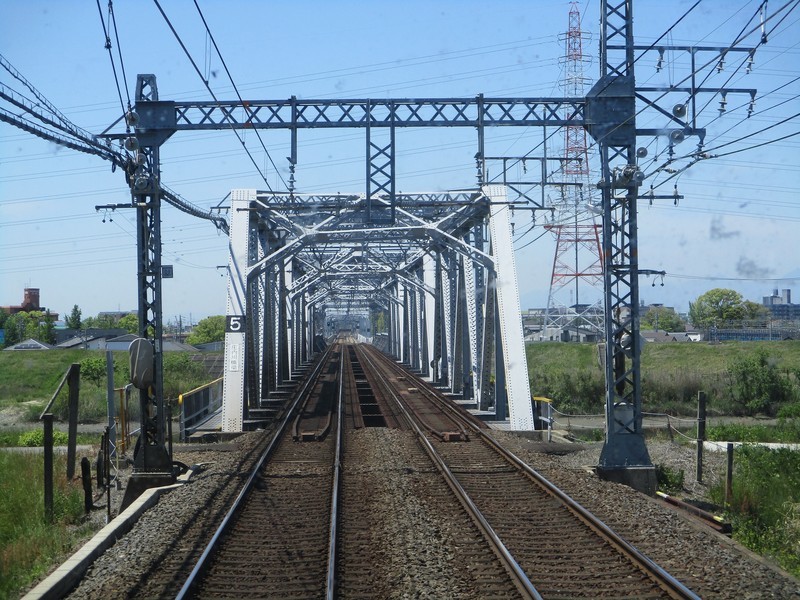 2019.5.8 (12) 松阪いき急行 - 庄内川鉄橋 2000-1500