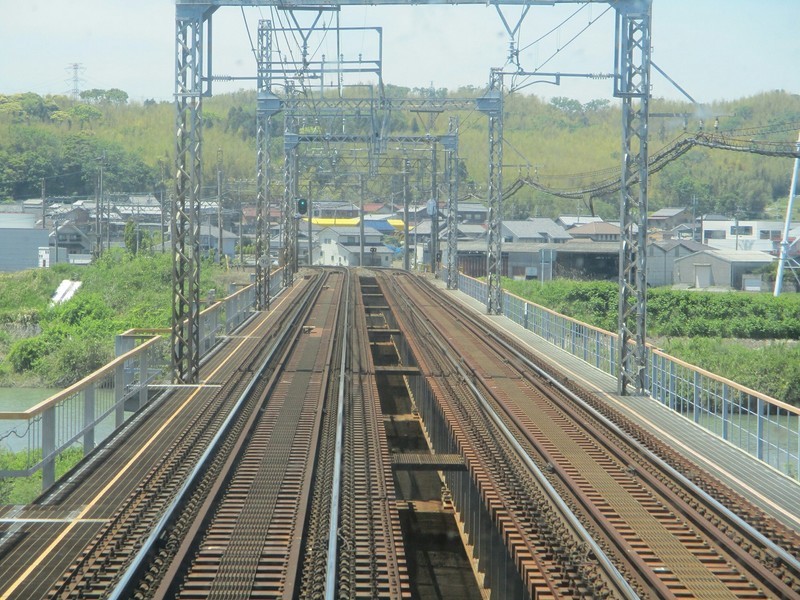 2019.5.8 (29) 松阪いき急行 - 員弁川鉄橋 1600-1200