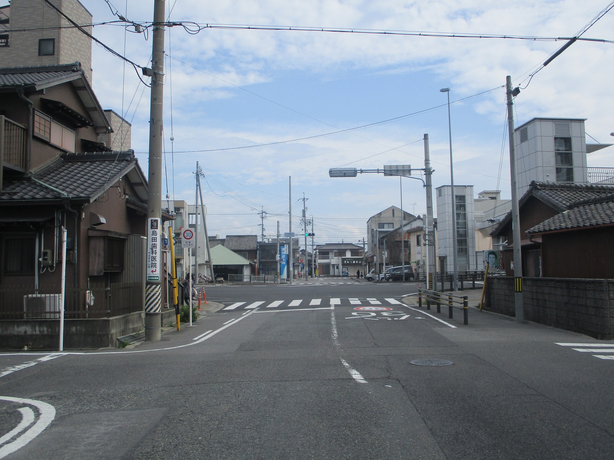 2019.10.3 (14) みなみから矢作橋駅前交差点をみる 2000-1500