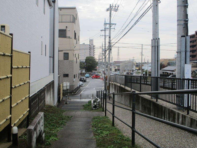 2019.11.11 (7) 岡崎城下27まがり - 「わ」 1600-1200