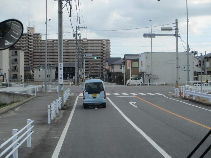 2020.2.23 (43) 西尾いきバス - 中島町上野交差点を直進 2000-1500