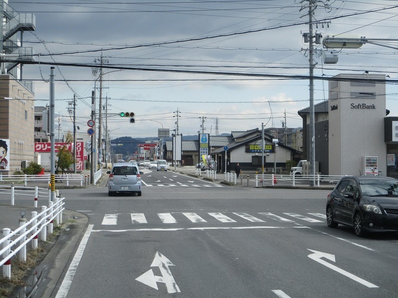 2020.2.26 (40) JR岡崎駅西口いきバス - 牧御堂町郷中交差点を直進 1800-1350