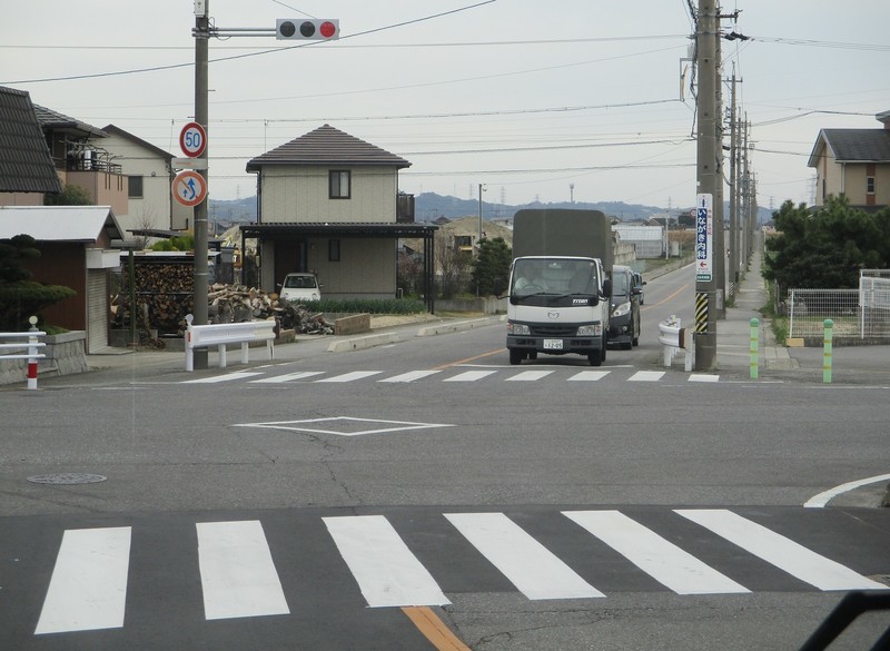 2020.3.13 (68) 西尾市民病院いきバス - 徳永町交差点を左折 1600-1170