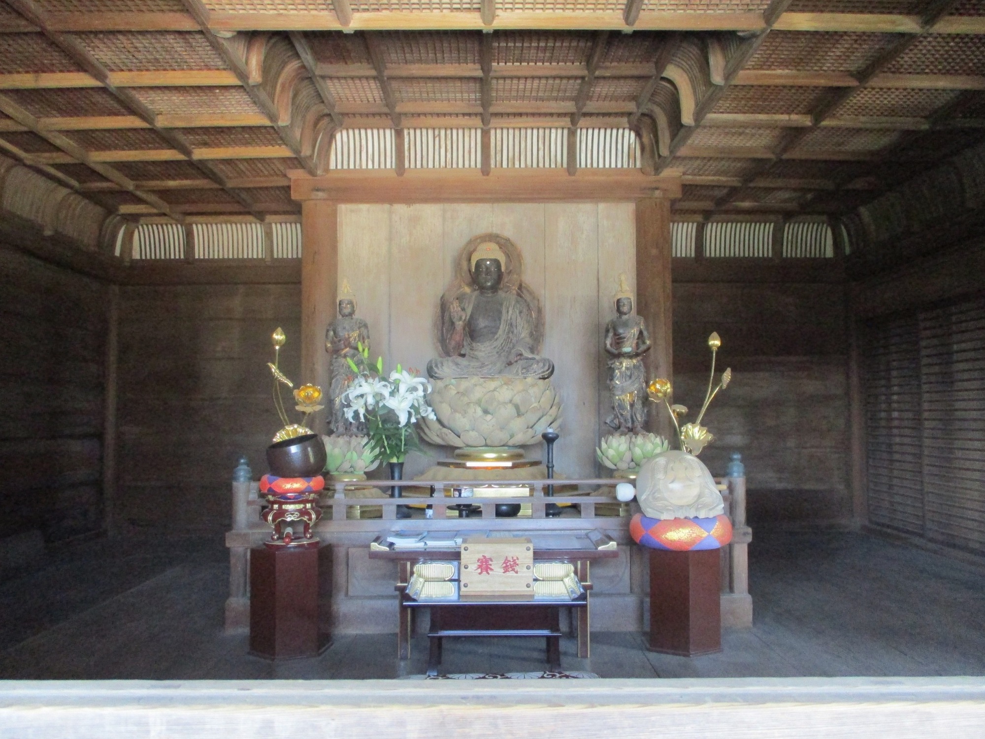 2020.5.29 (17) 金蓮寺弥陀堂 - 内部 2000-1500