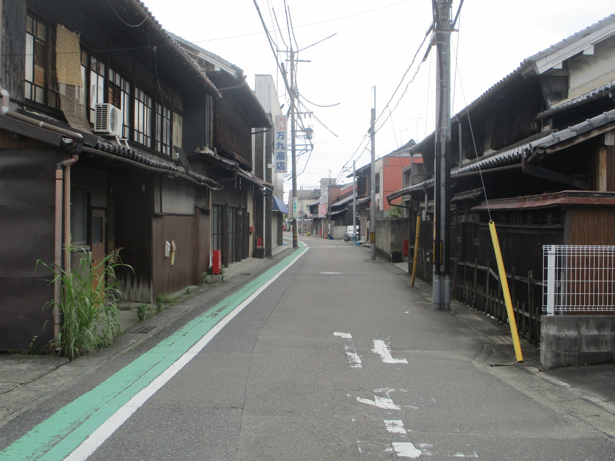 2020.6.15 (71) 布袋新町どおり - 万九商店 2000-1500