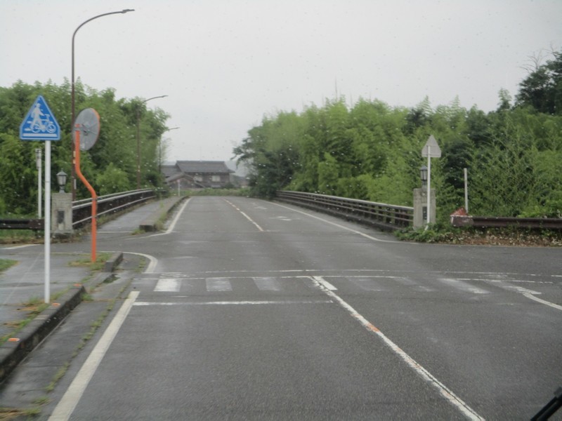 2020.7.1 (52) 北畑口いきバス - 佐久良川をわたる(川合橋) 1400-1050