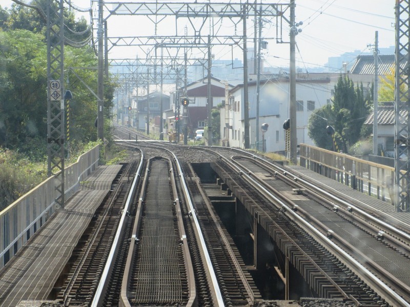 2020.11.13 (113) 松阪いき急行 - 岩田川をわたる 1600-1200