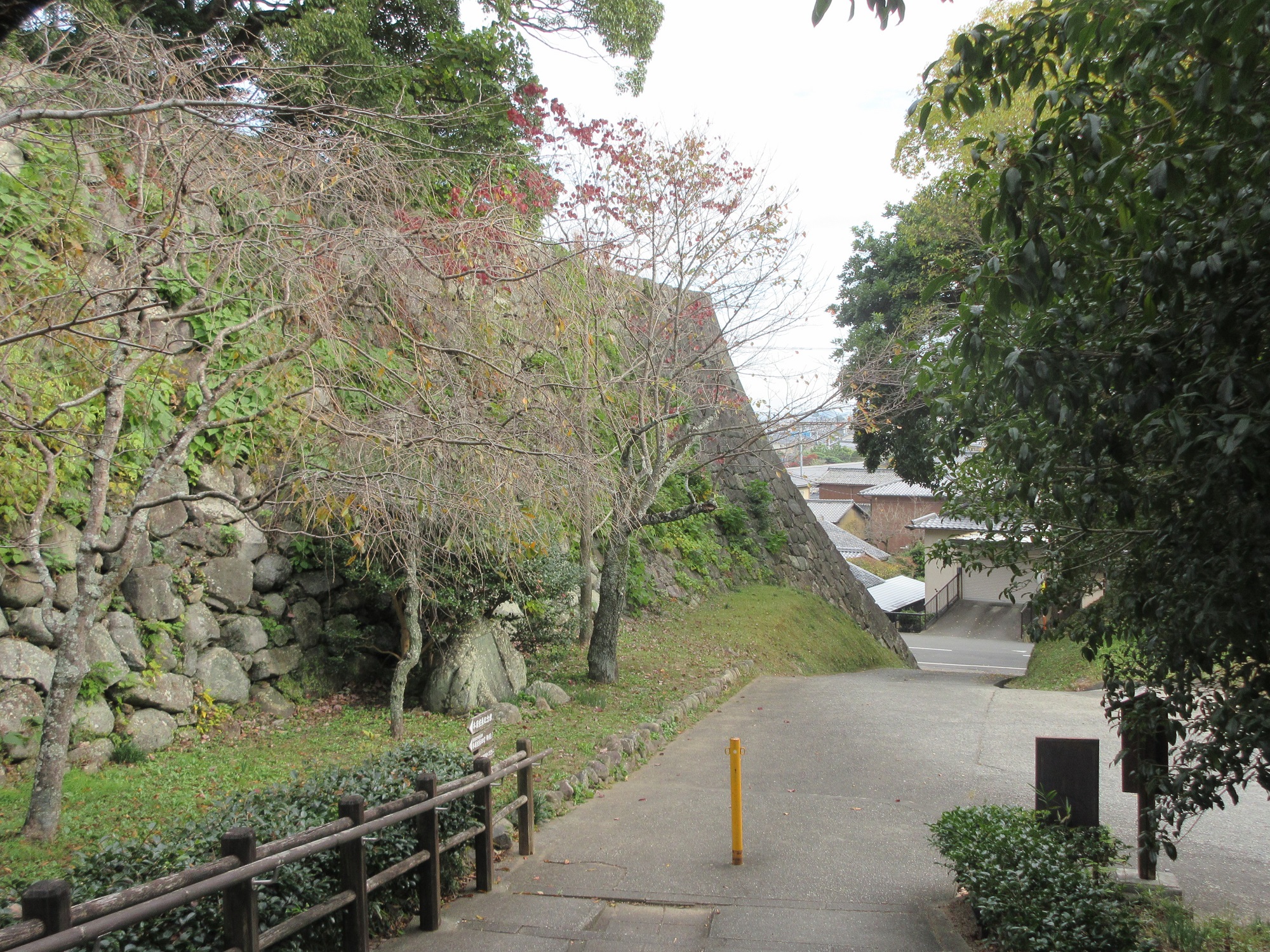 2020.11.13 (150) いしがき(本居宣長記念館した) 2000-1500