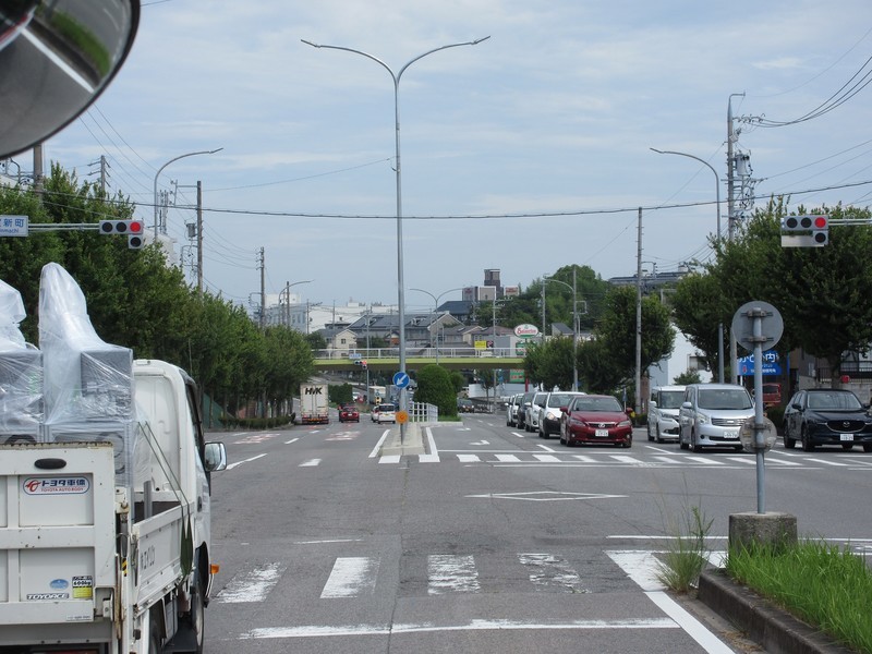 2021.7.27 (34) 大沼いきバス - 伊賀新町交差点を右折 1600-1200