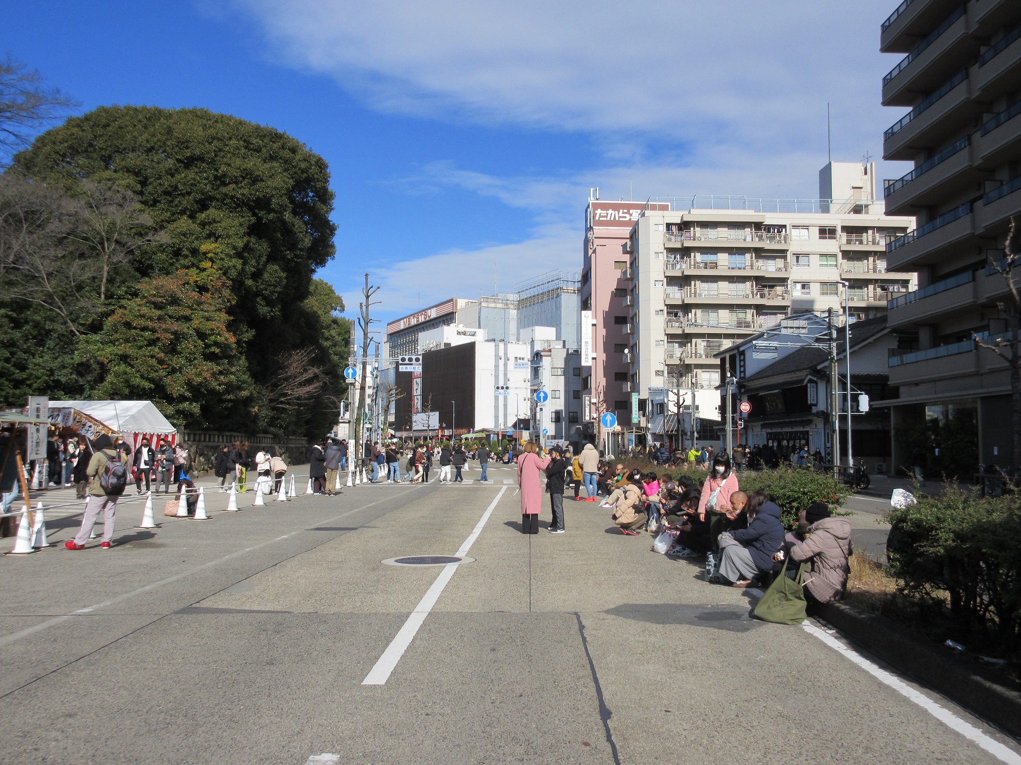 2022.1.2 (17) 神宮東門 - 大津どおり（歩行者天国） 2000-1500
