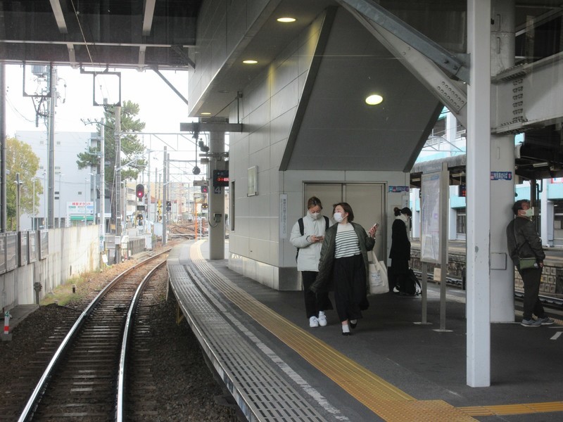 2022.1.29 (6) 東岡崎いきふつう - 東岡崎（4番のりば） 1600-1200