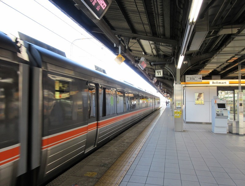 2022.2.7 (2) 高山いきワイドビューひだ9号 - 入線 1580-1200