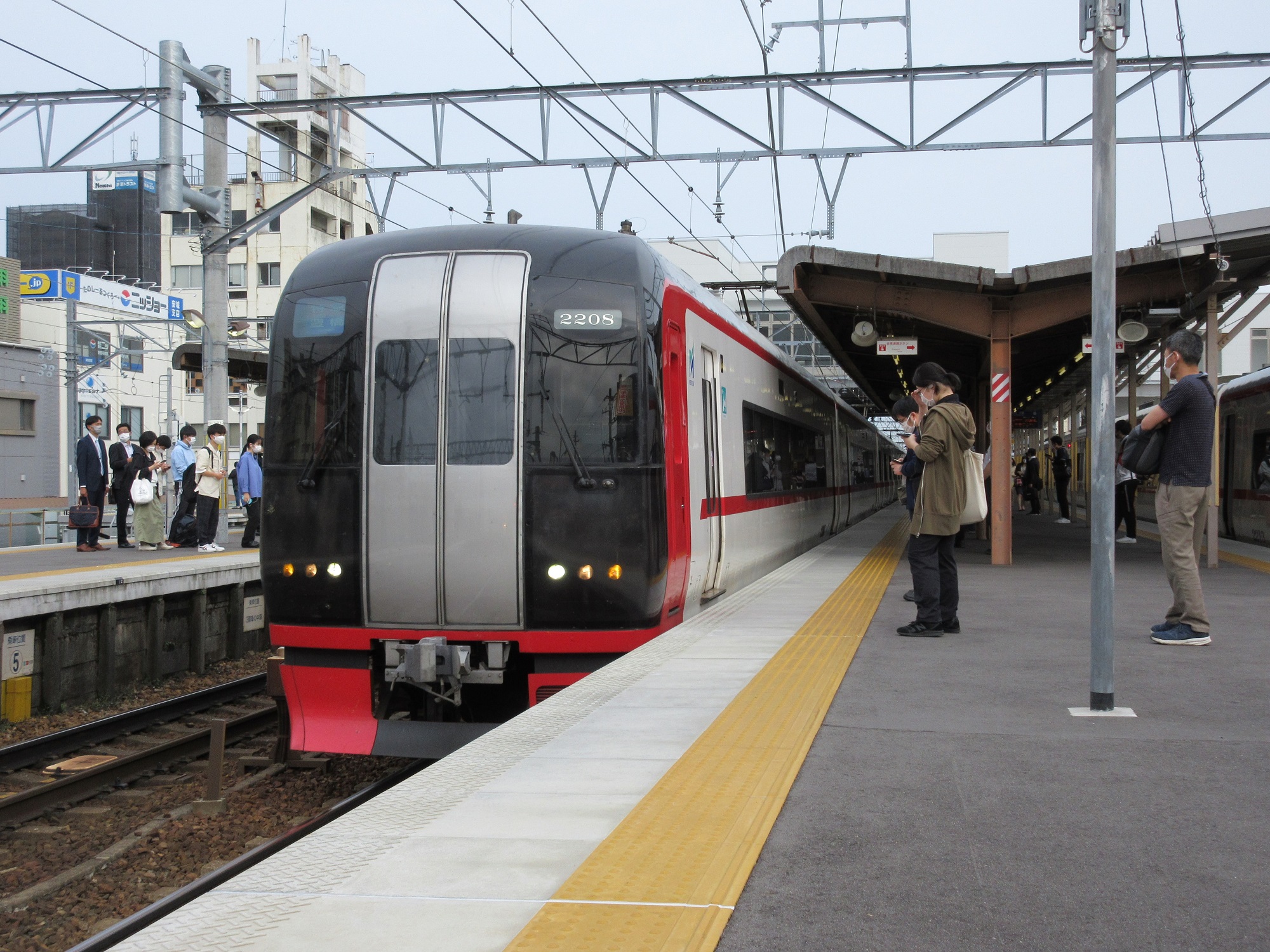 2022.4.28 (4) しんあんじょう - 豊橋いき特急 2000-1500