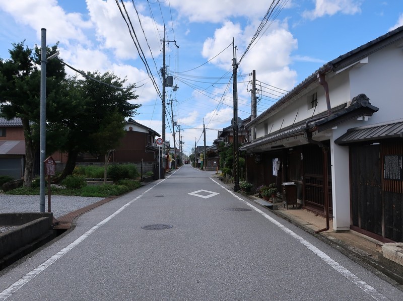 2022.8.11 (38) 鳥居本宿 - かっぱどころ「木綿屋」 1980-1480
