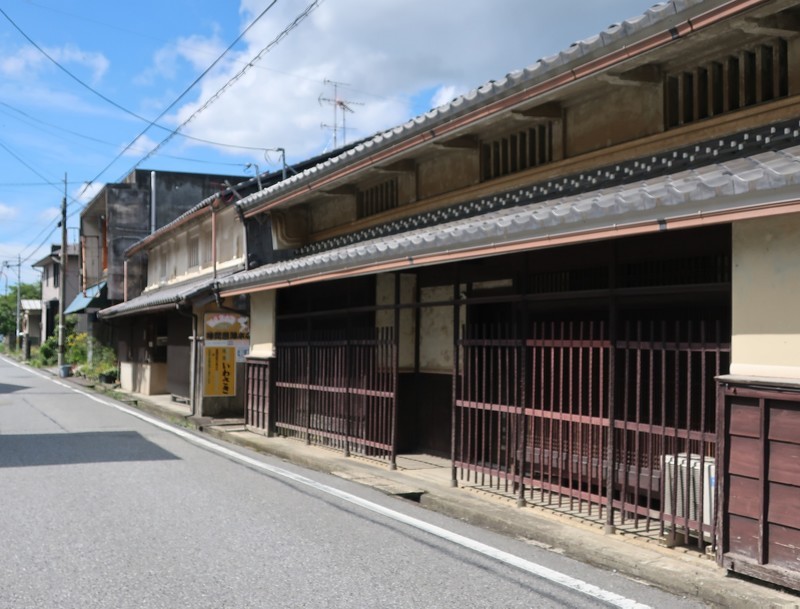 2022.8.11 (42) 鳥居本宿 - まちや 1970-1500