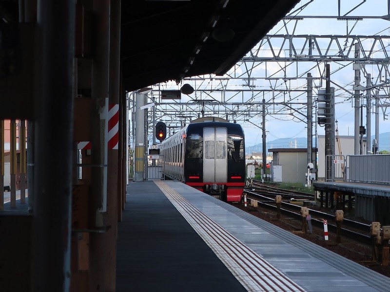 2022.8.11 (77) しんあんじょう - 豊橋いき特急 1800-1350