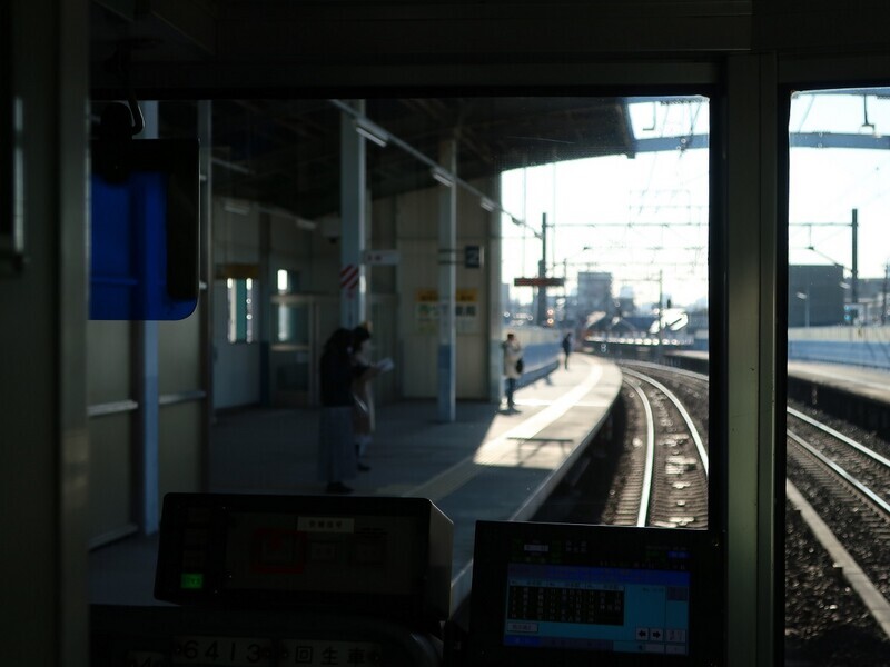 2023.2.27 (20) 神宮前いき準急 - 新川橋通過 1200-900