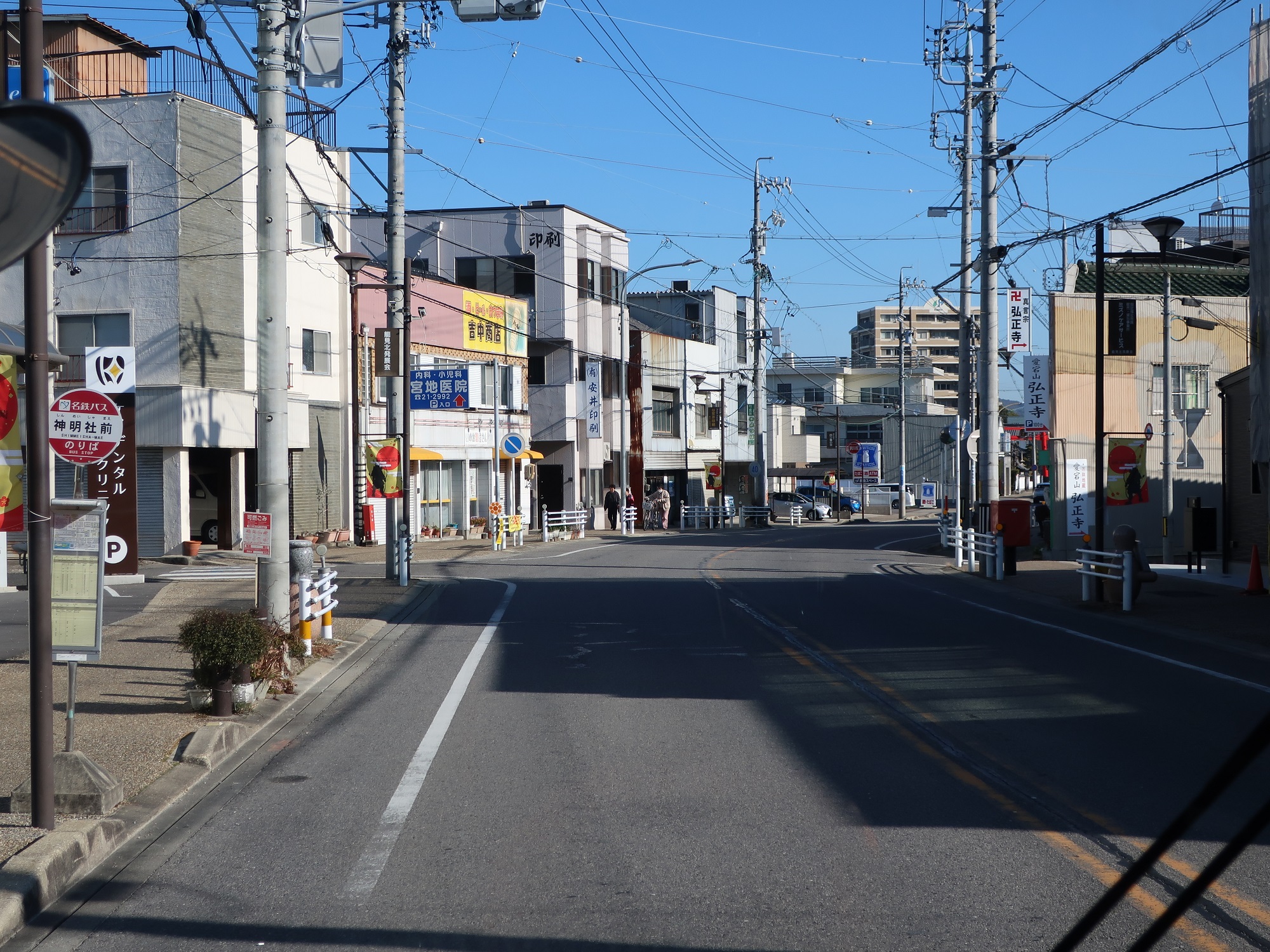 2023.2.28 (13) 川向いきバス - 神明社前バス停 2000-1500