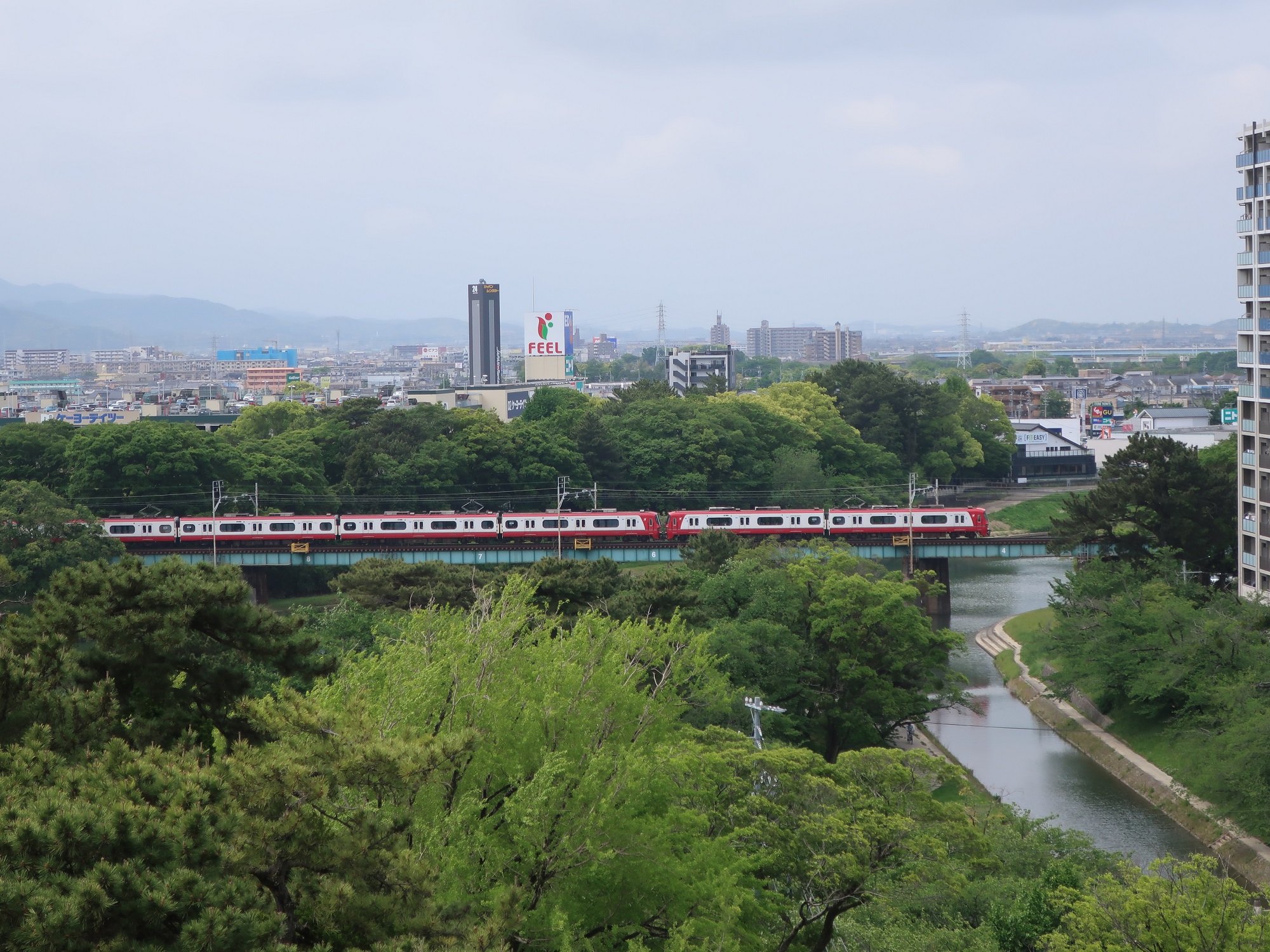 2023.5.6 (12) 岡崎城天守閣 - にしいきパノラマスーパー 2000-1500