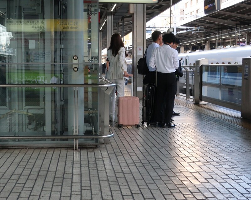 2023.7.3 (10) 名古屋 - 新幹線のりば 1480-1180