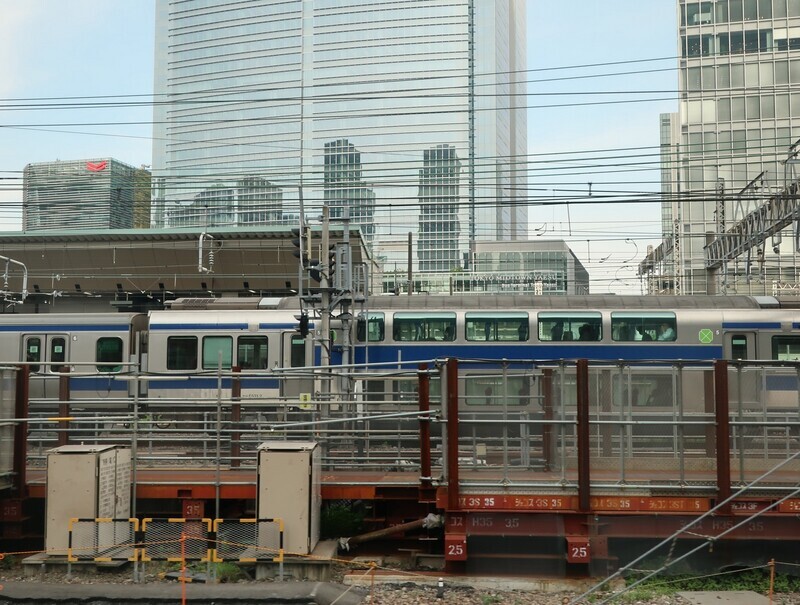 2023.7.3 (174) 山手線うちまわり電車 - 東京(土浦いきふつう) 1560-1180