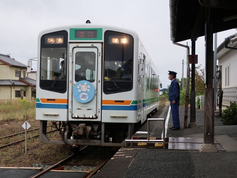 2023.10.9 (18) 遠州森 - 掛川いきふつう 2000-1500