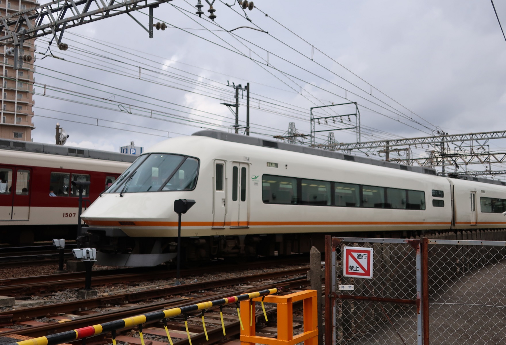 2024.6.9 (22) こめの1ふみきり - かいそうあーばんらいなー 1760-1200